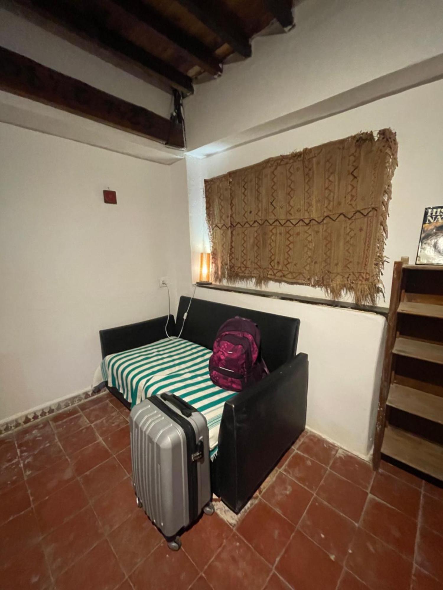 Dar El Pirata Hostel Asilah Buitenkant foto
